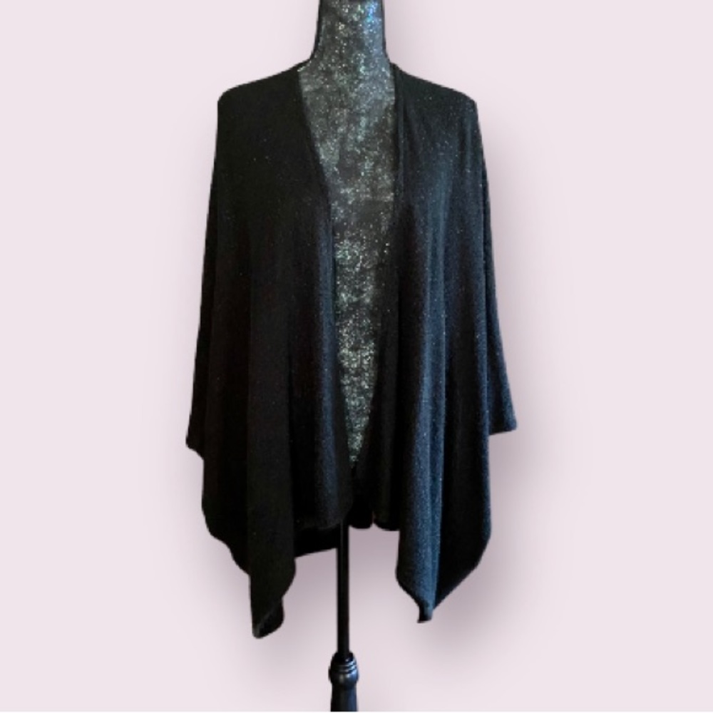 Cejon Lux Draped Wrap in Black and Metallic Silver
